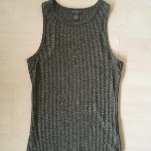 Olive Green Form-Fitting Halter Top 💕